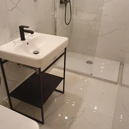 Loft W Zabytkowej Kamienicy Z Widokiem Na Palac * 슈체친