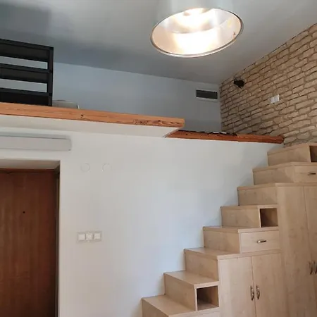 아파트 Loft W Zabytkowej Kamienicy Z Widokiem Na Palac 슈체친